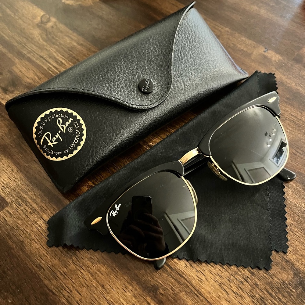 Ray-Ban Classic Clubmaster Black and Gold Sunglasses with Case